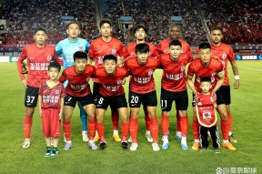 包含广州队发布备战花絮；今晨防线松动；足总杯任务艰巨；赛季目标并未改变的词条开云APP