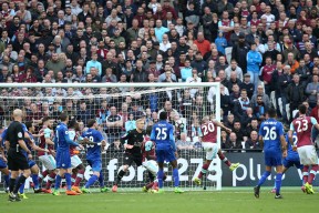 包含阿斯顿维拉迎英超关键赛，加时末段调整名单，更衣室稳定，更衣室氛围转暖的词条开云